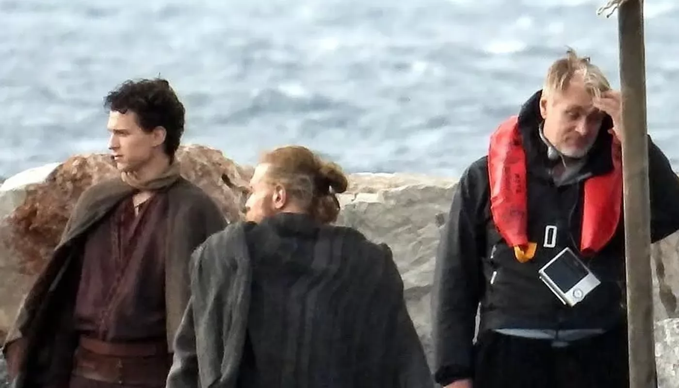 Джон Бернтал побрился наголо ради «Одиссеи» Кристофера Нолана