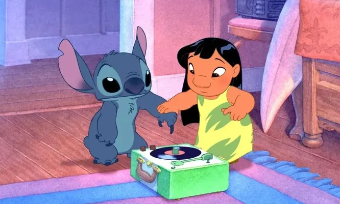 Милый пришелец и скучные людишки: почему все так ждут ремейк «Лило и Стич» от Disney